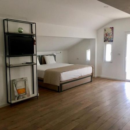 Amberyellowbnb Shkodër Exteriör bild