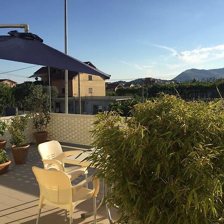 Amberyellowbnb Shkodër Exteriör bild