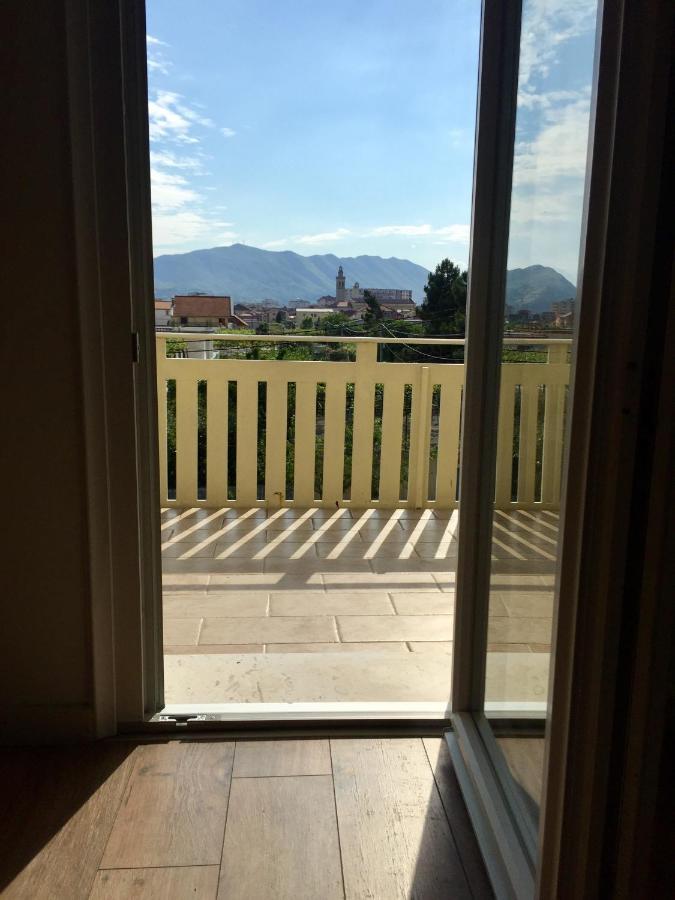 Amberyellowbnb Shkodër Exteriör bild