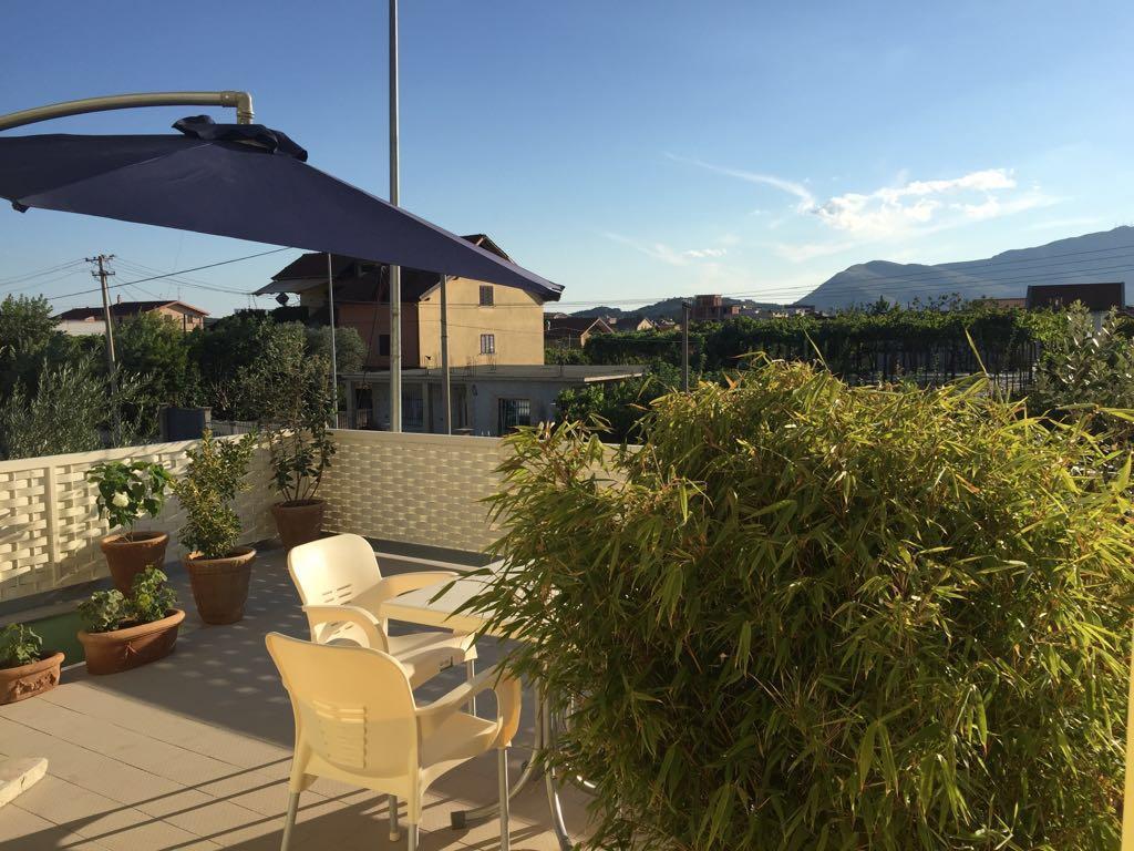Amberyellowbnb Shkodër Exteriör bild
